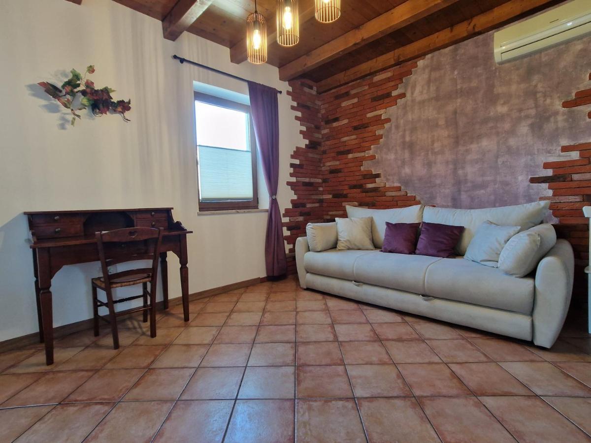 Wine&Apartment VINALES Koper Extérieur photo