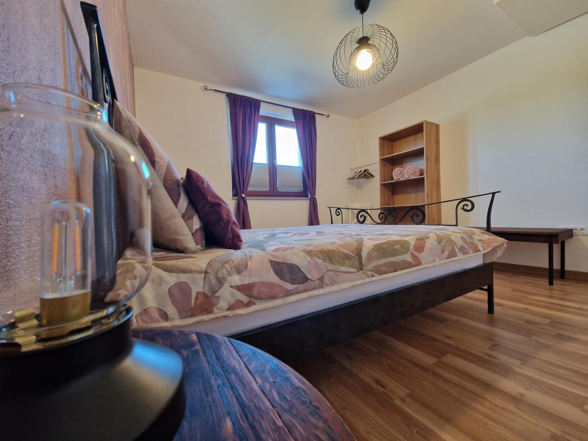 Wine&Apartment VINALES Koper Extérieur photo